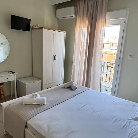 Dionyssos Hotel 2*